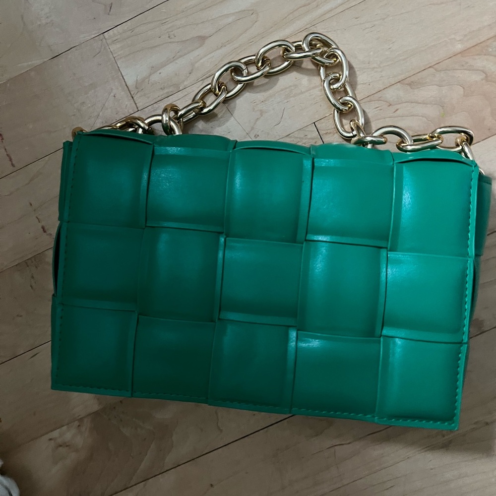 Green crossbody purse
